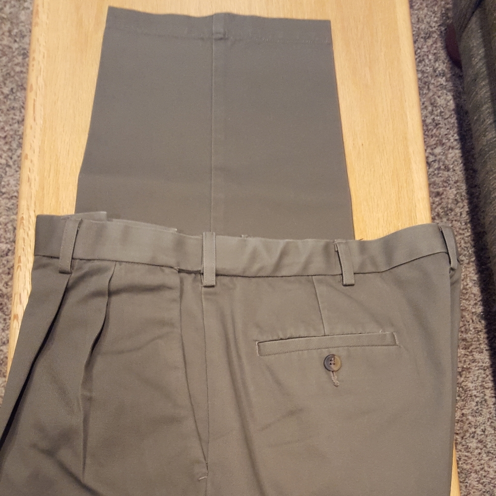 Haggar men's casual slacks